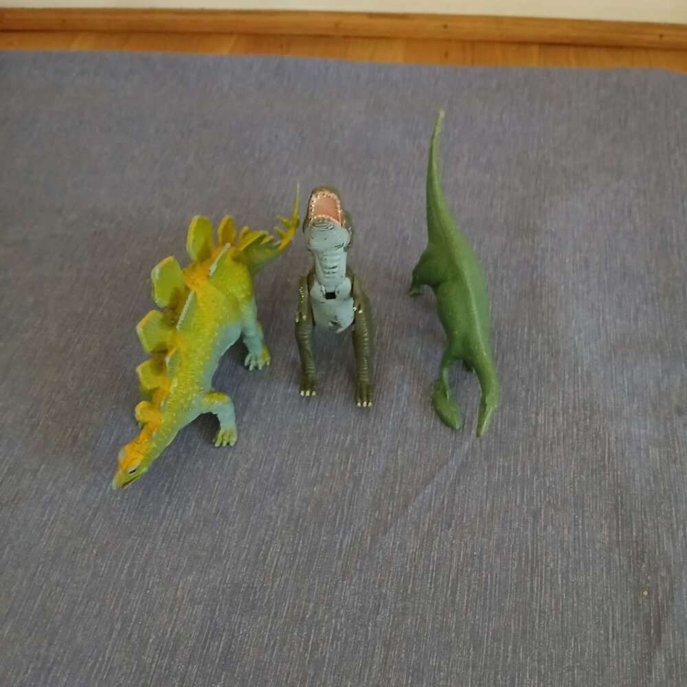 Bundle Vintage Dinosaurs: Stegosaurus +Tyrannosaurus + Baryonix x 3 plastic toy
